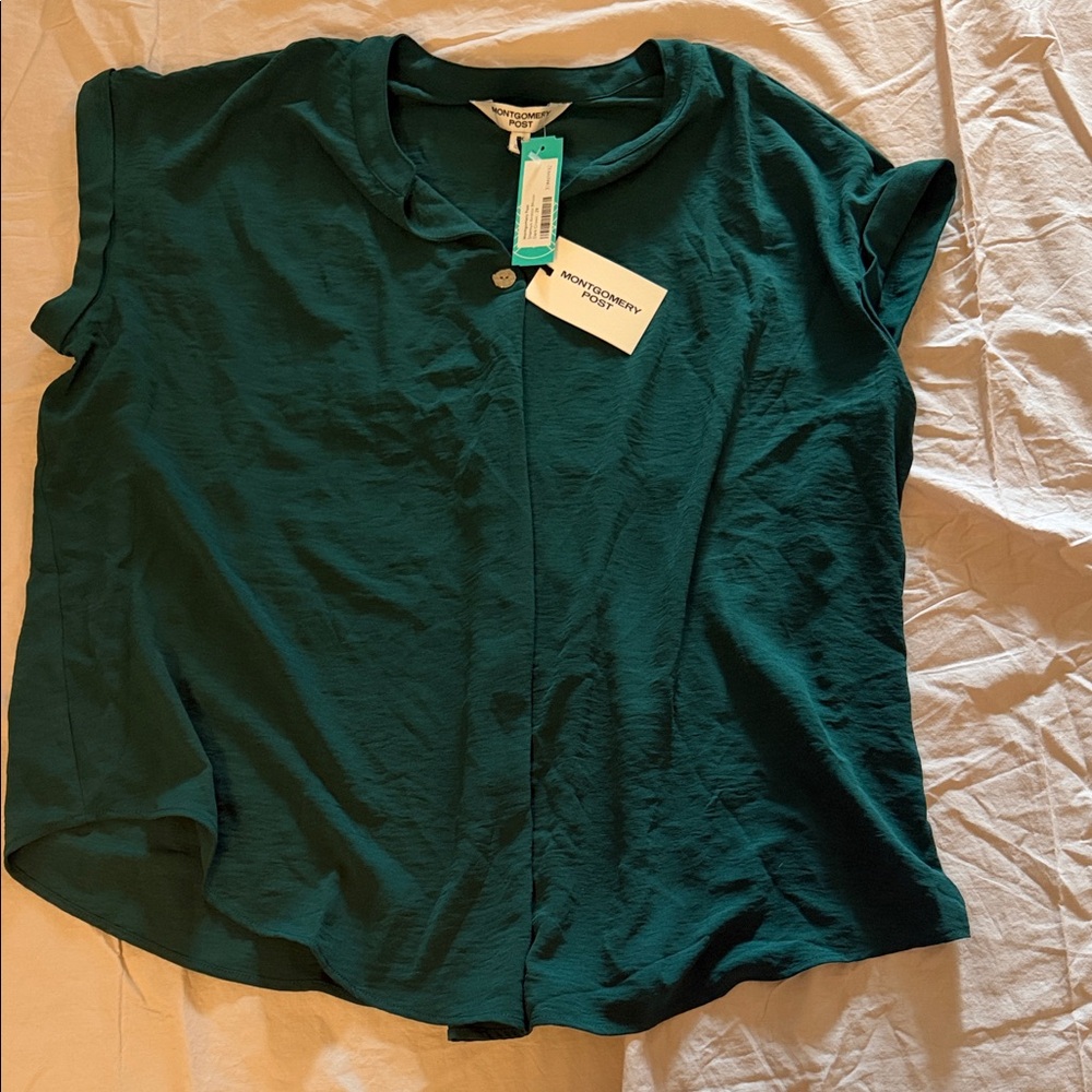 Montgomery & Park Deep Green Short Sleeve Button Front Blouse